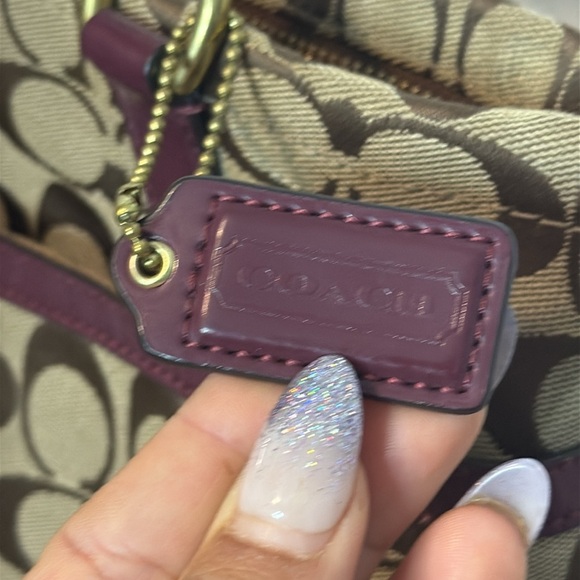 Coach | Signature C's Brown & Burgundy Shoulder Bag Crossbody - F28504 - Picture 5 of 6